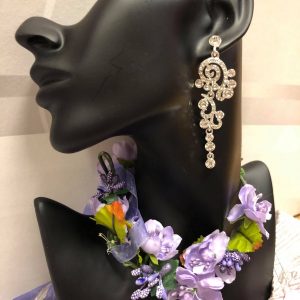 Hopeanväriset strassikorvakorut