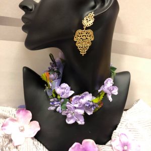 Kullanväriset korvakorut