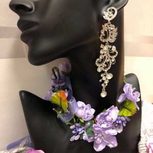 Hopeanväriset strassikorvakorut