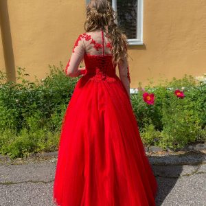 Punainen vanhojentanssimekko, RED, koko 36/38, vain tämä kpl!