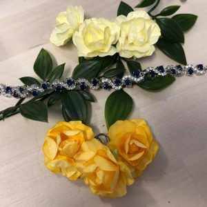 Rannekoru sinisillä korukivillä