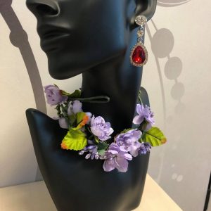 Korvakorut punaisilla korukivillä, RED