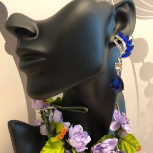 Korvakorut sinisillä korukivillä, BLUE