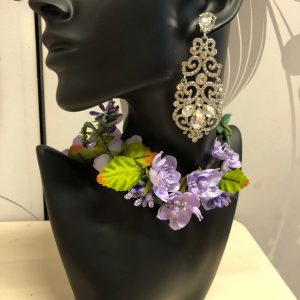 Strassikorvakorut, hopea