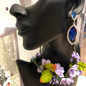 Korvakorut sinisillä korukivillä, BLUE