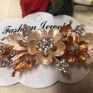 Kukkakoriste hiuksiin