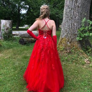 Punainen kimaltava vanhojentanssimekko, RED, koko 36/38, vain tämä kpl!