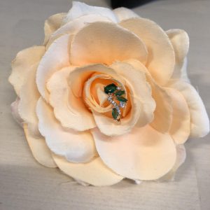 Korvakorut vihreillä korukivillä (GREEN)