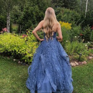 Vaaleansininen tanssimekko, LIGHT BLUE