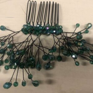Hiuskampa tummanvihreillä koristekivillä, DARK GREEN